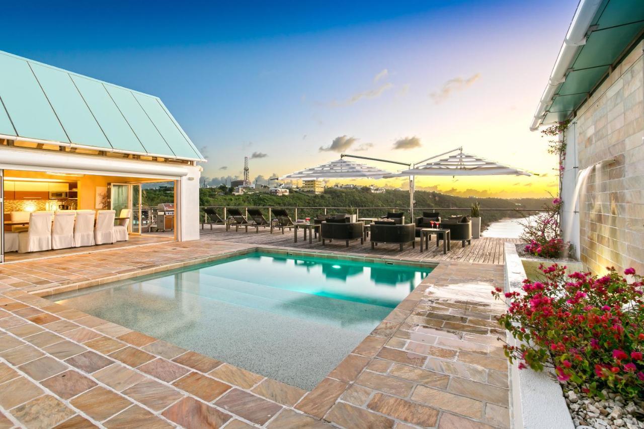 Ceblue Villas The Valley 外观 照片