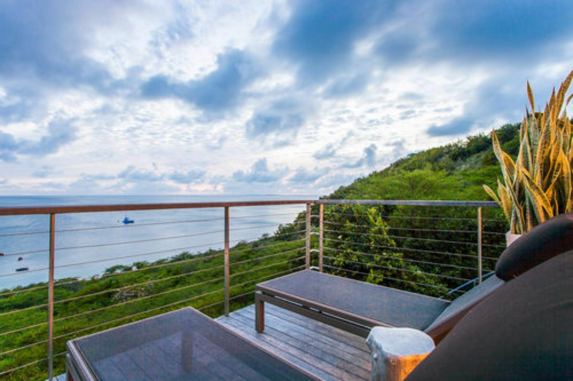 Ceblue Villas The Valley 外观 照片