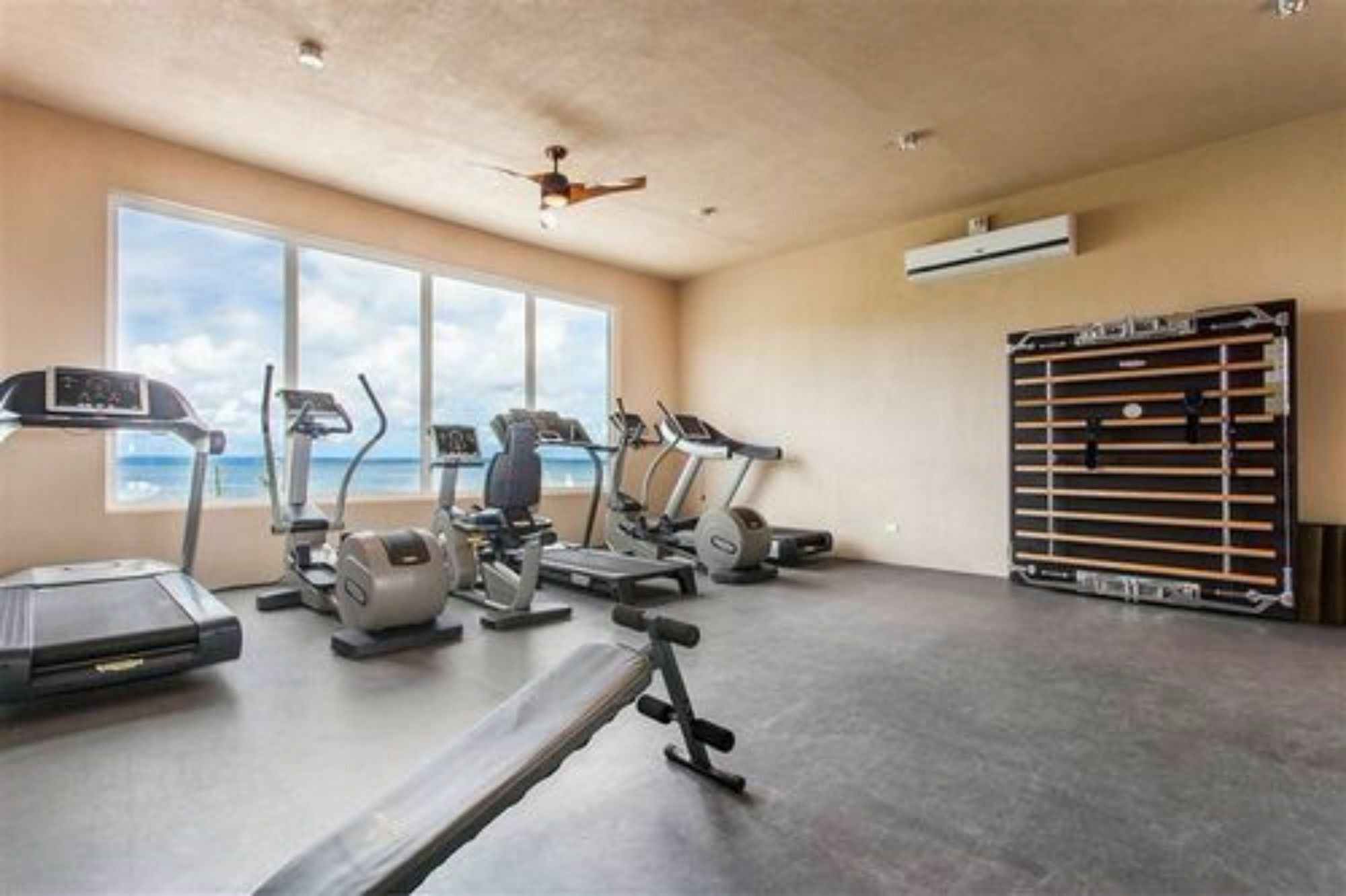 Ceblue Villas The Valley 外观 照片